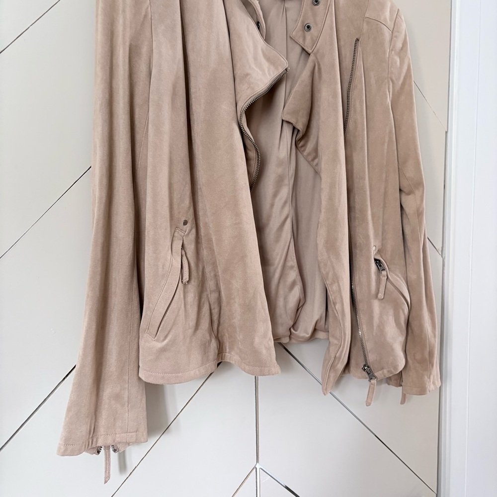 Adrienne Vittadini Taupe Suede Moto Jacket - Picture 5 of 6